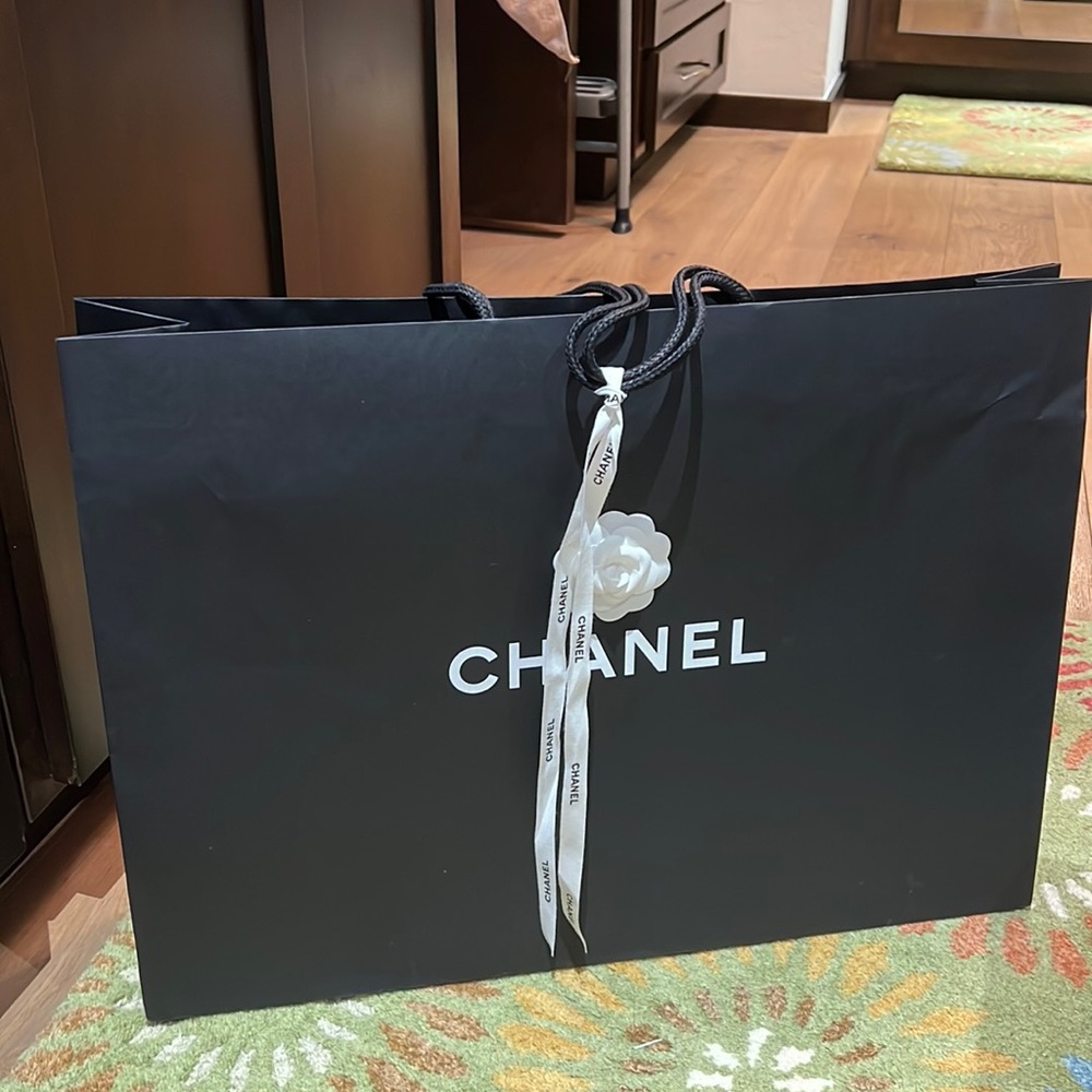 Chanel extra large bag